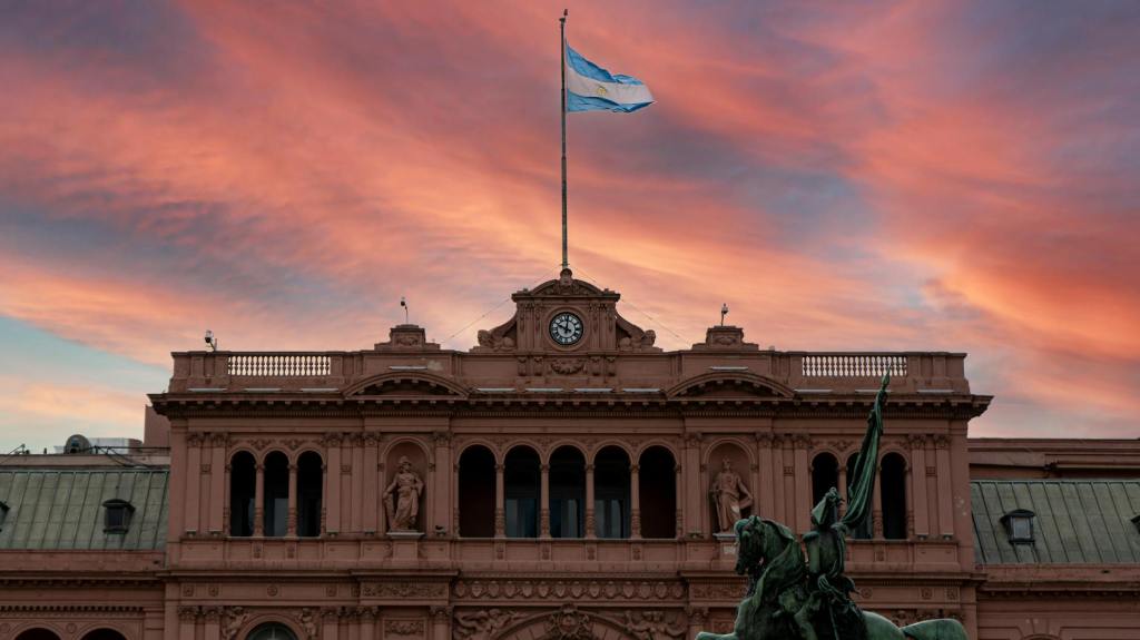 Divisiones en el gobierno mientras avanza la marcha federal por salud&nbsp;pública