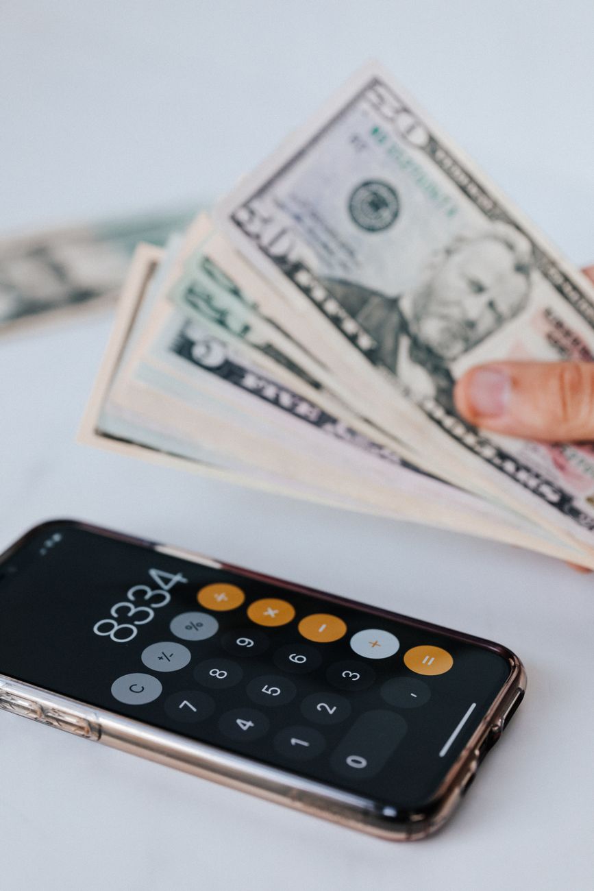 Precios en suspenso: inflacion baja pero dolar&nbsp;sube